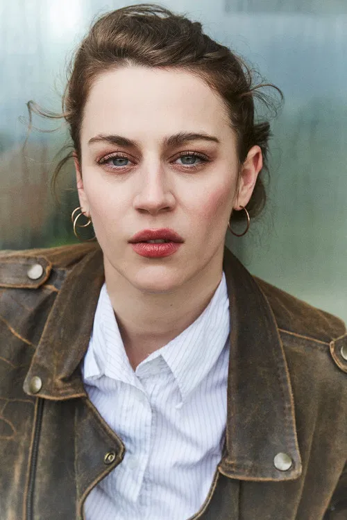 Josephine Bloéb profile