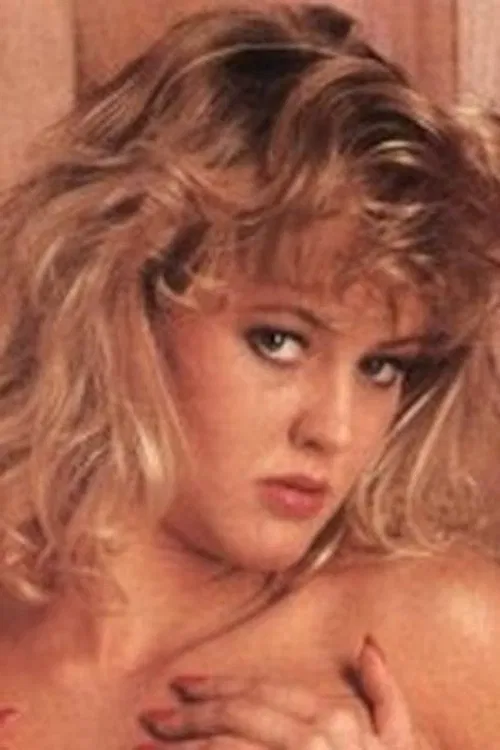 Julianne James profile