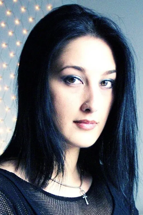 Coralie Trinh Thi profile