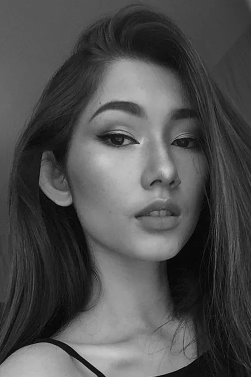 Devina Aureel profile