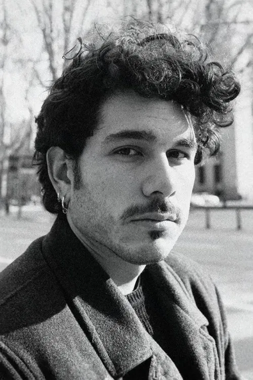 Mario Suárez profile