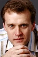 Oleg Popov profile