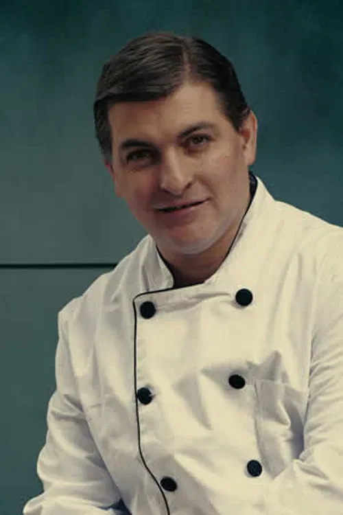 César Román profile