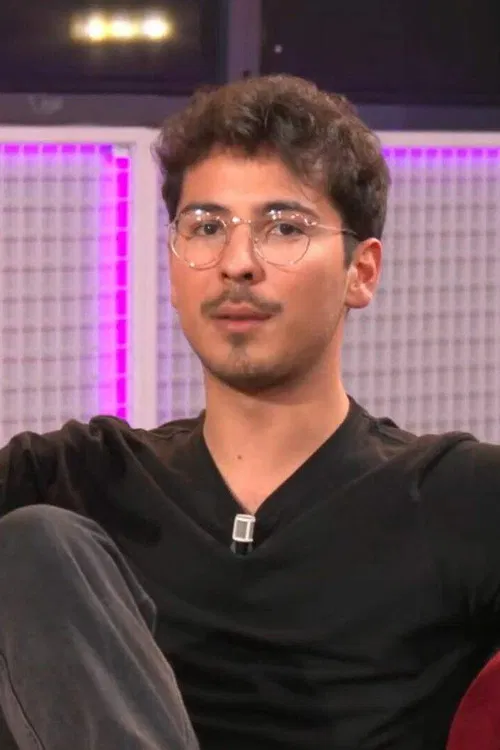 Arnau Martínez profile