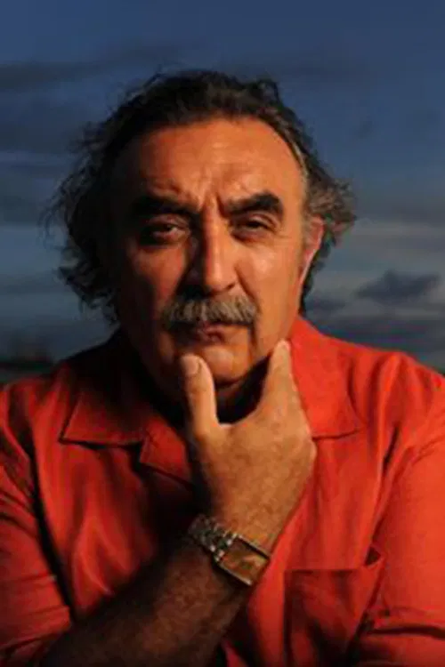 Alfonso Vallejo profile