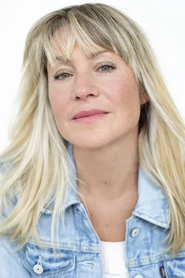 Pascale Delhaes profile