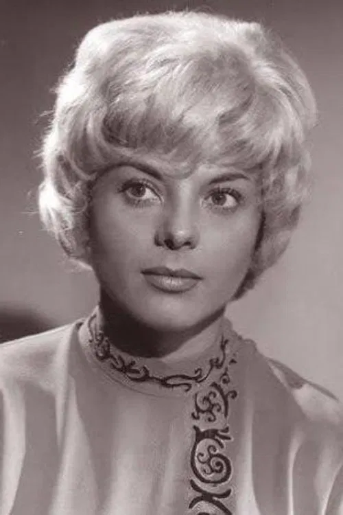 Clara D'Ovar profile