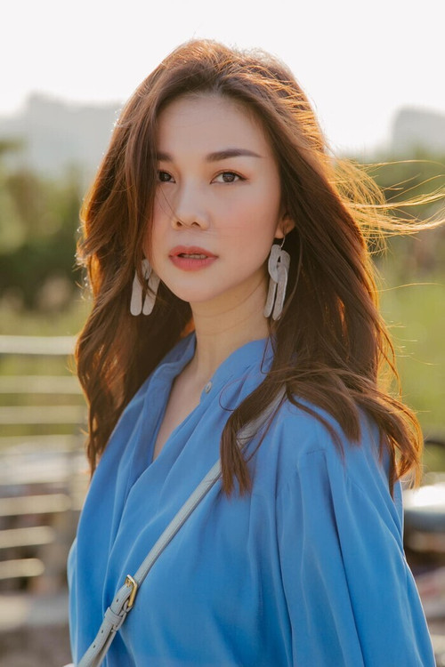 Thanh Hằng profile