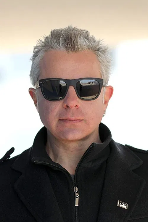 Igor Ivanov Izi profile