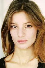 Razika Nayis profile