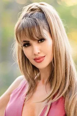 Leila Ciancaglini profile