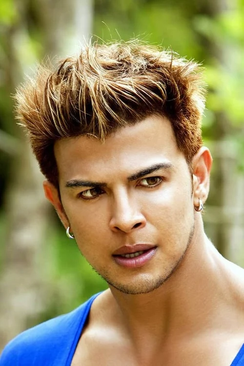 Sahil Khan profile