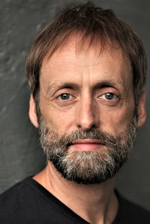 Daniel Knight profile