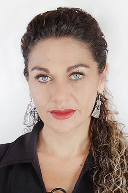 Elisabeth Torres profile