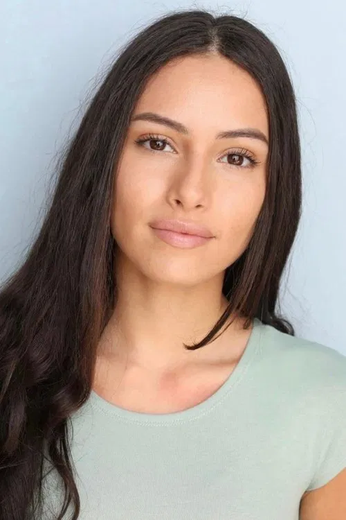 Amanda Troya profile