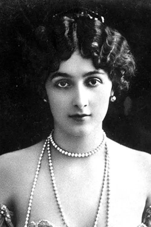 Lina Cavalieri profile