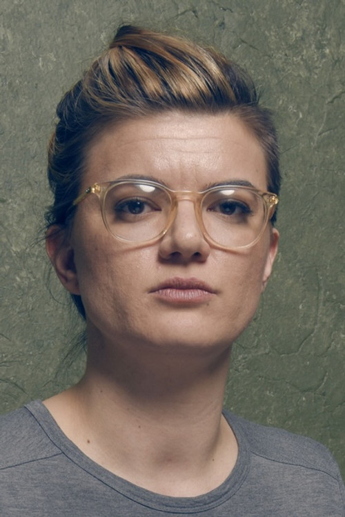 Leslye Headland profile