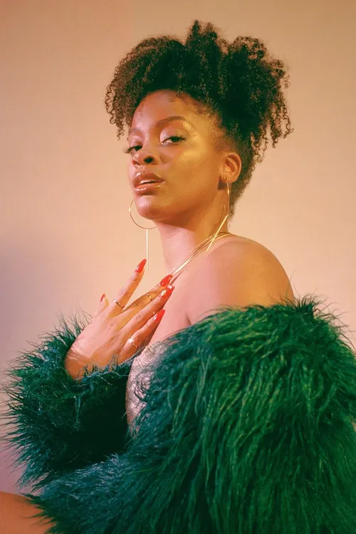 Ari Lennox profile