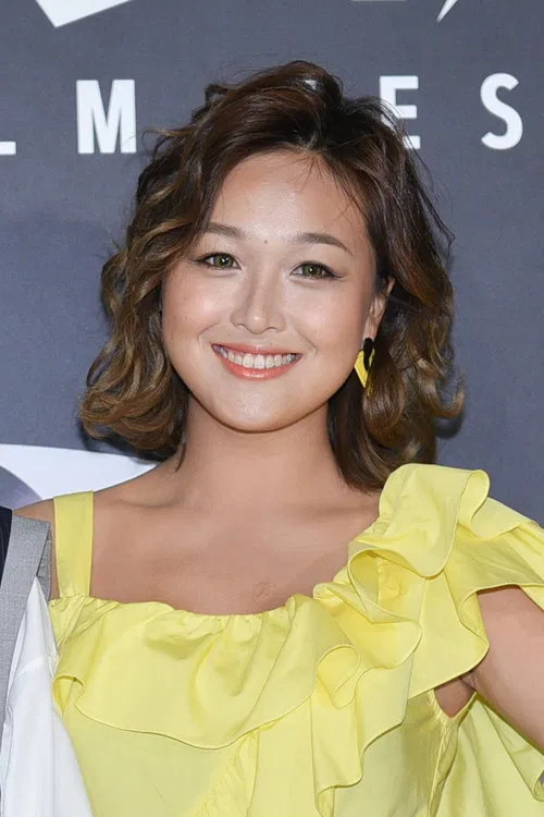 Ya-Ling Chang profile