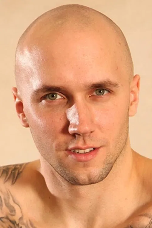 Roberto Cruiz profile