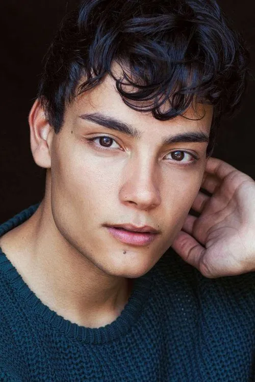 Evan Evagora profile