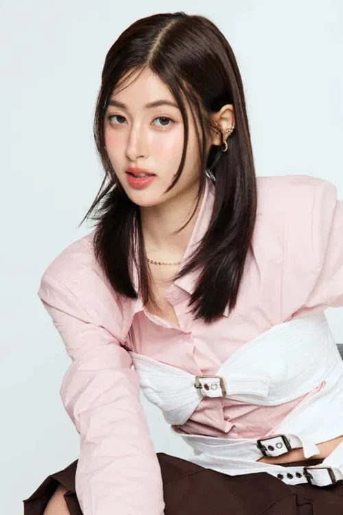 Pathitta Pornchumroenrut profile