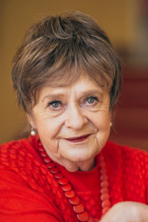 Leelo Tungal profile