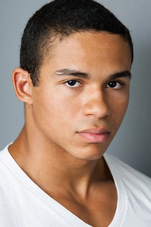 Noah Gray-Cabey profile