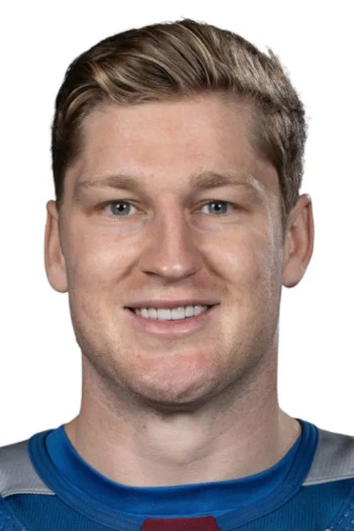 Nathan MacKinnon profile