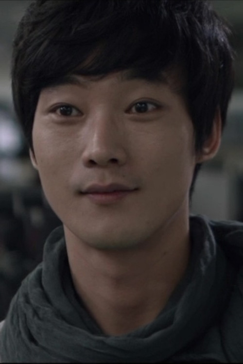 Hwang Bo-wook profile