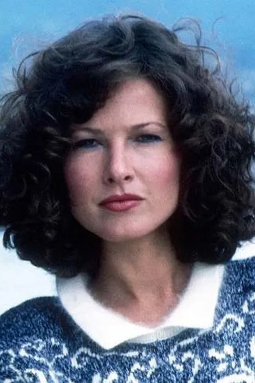 Elyssa Davalos profile