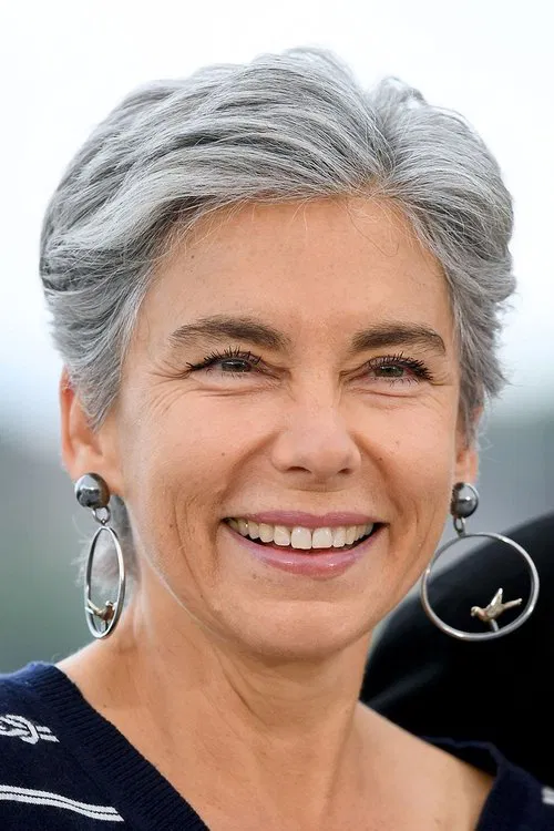 Élisabeth Quin profile