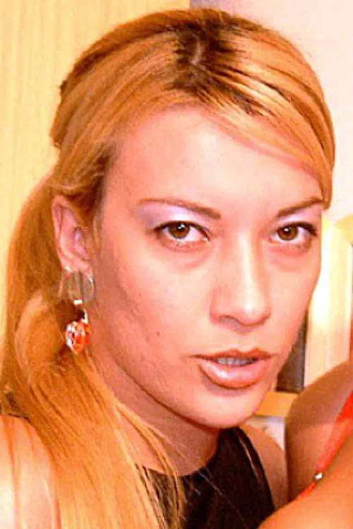 Camila Oliver profile