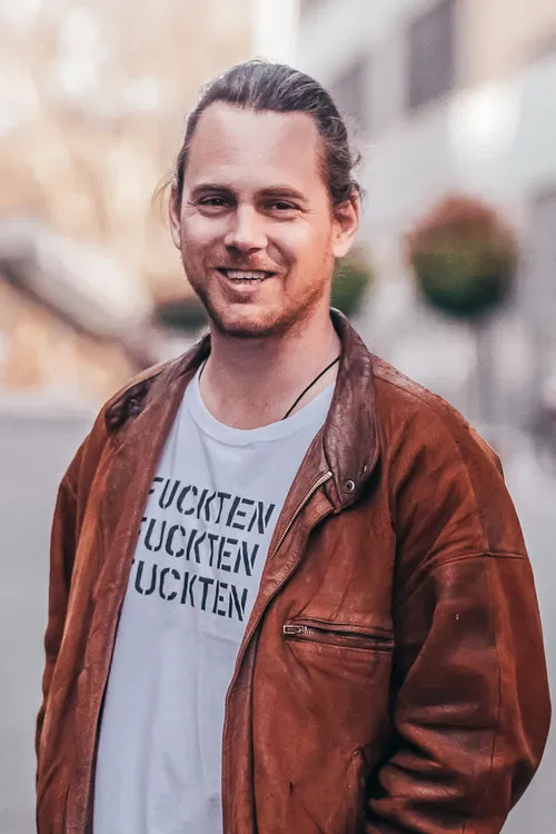 Sven Schnyder profile