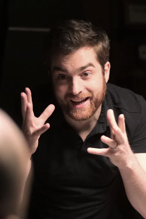 L. Gabriel Gonda profile