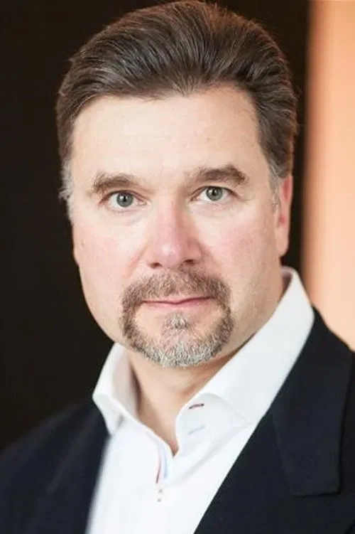 Nicholas Colicos profile