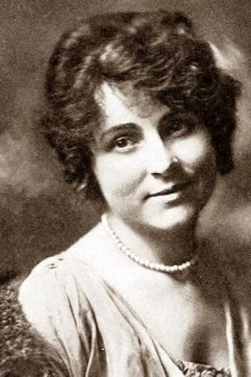 Stella LeSaint profile