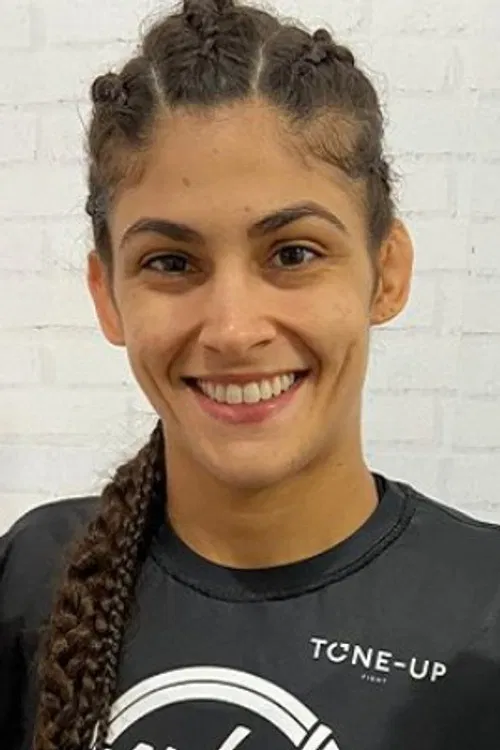 Michele Oliveira profile