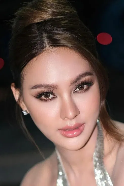 Ploy Peerachada Khunrak profile