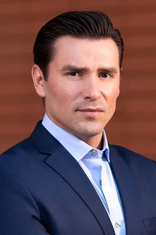 Lawrence Gilligan profile