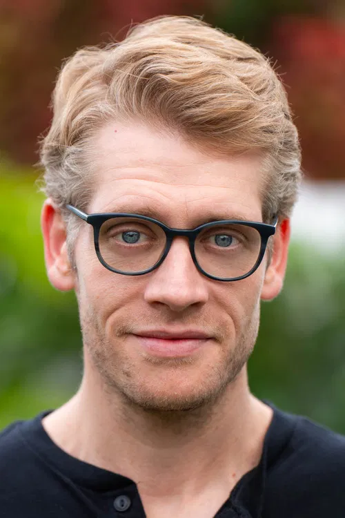 Timothy Mark Davis profile