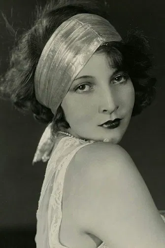 Eva von Berne profile