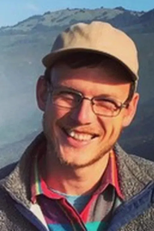 Sean Hellfritsch profile