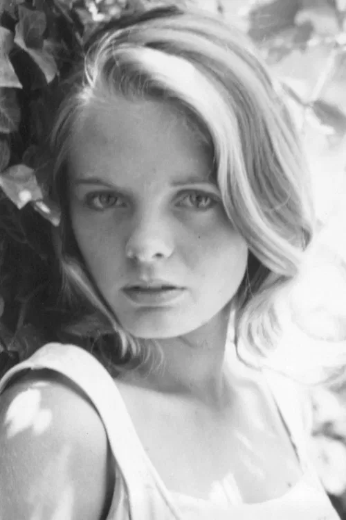 Julie Mannix profile