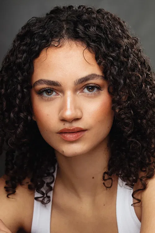 Thalia Elansari profile