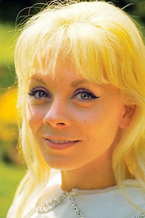 Isabelle Aubret profile