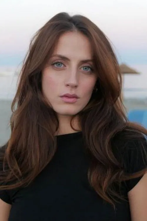 Julie Robert profile