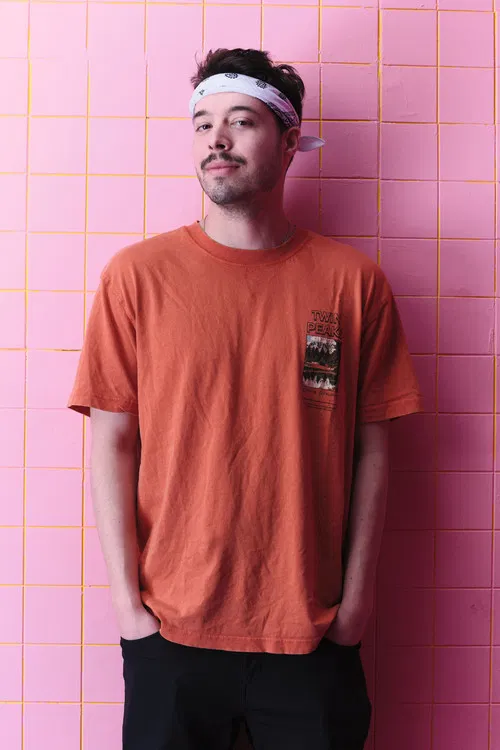 J.E. Horvitz profile