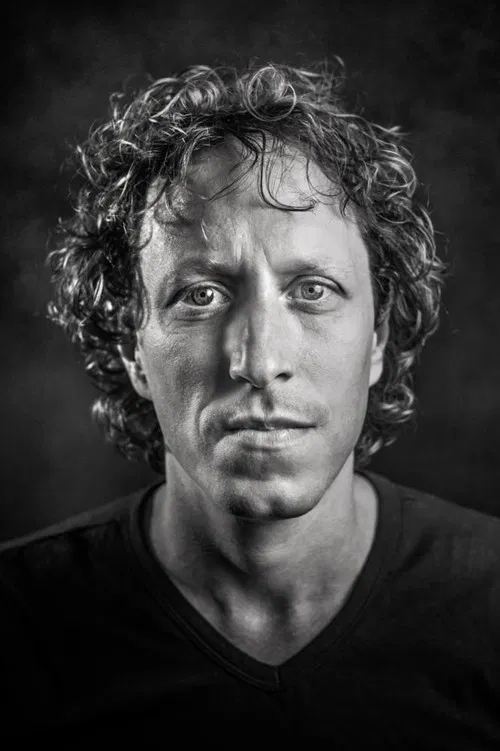 Micha Wertheim profile