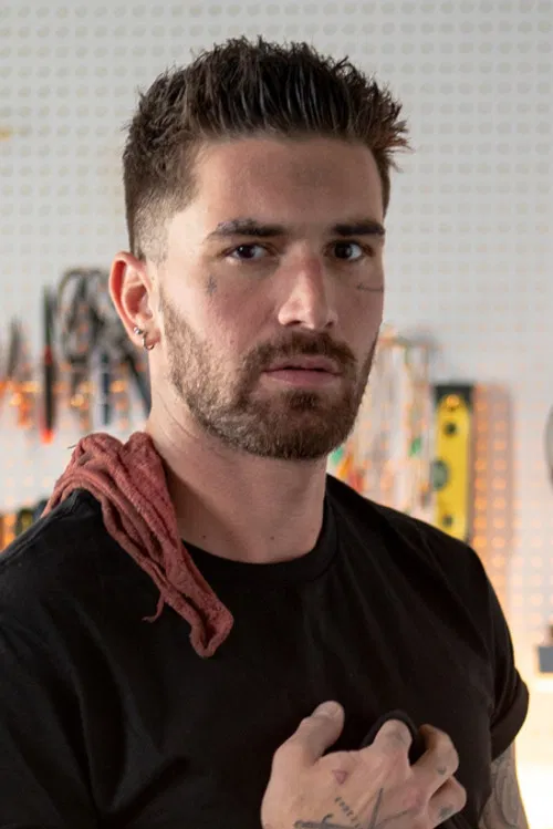 Chris Damned profile